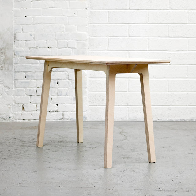 Bolton Table