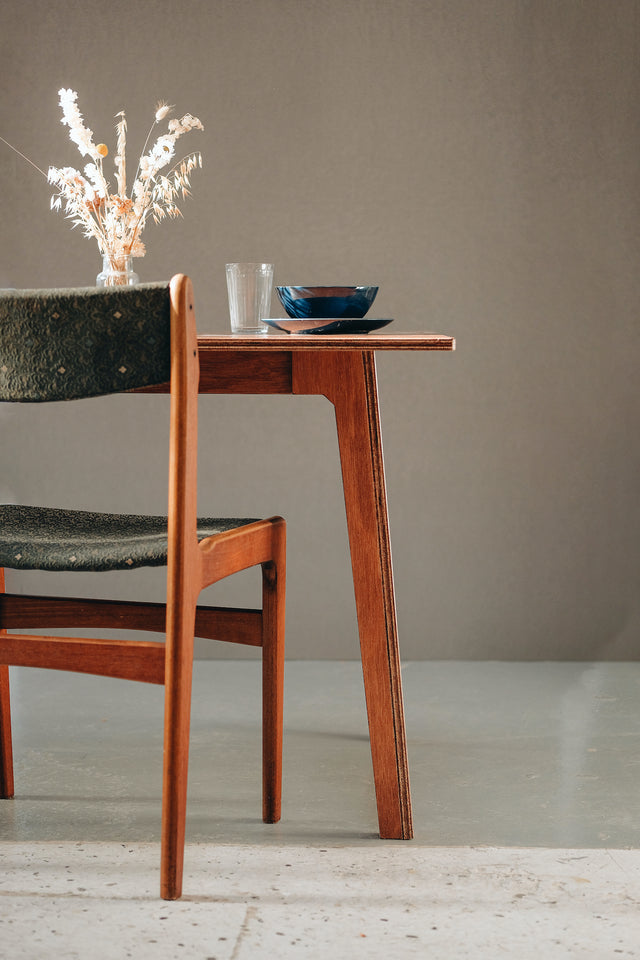 Bauer Table